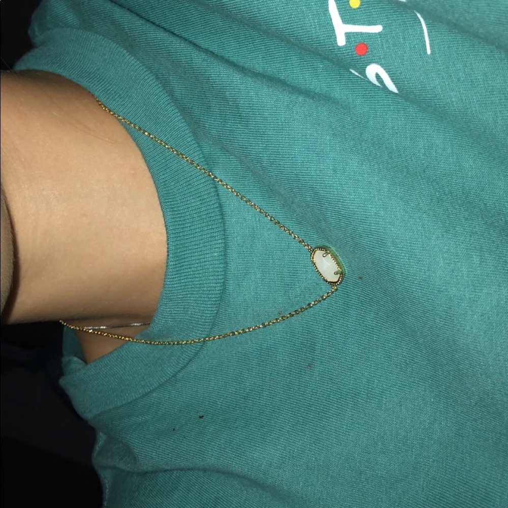 Kendra Scott Elisa necklace